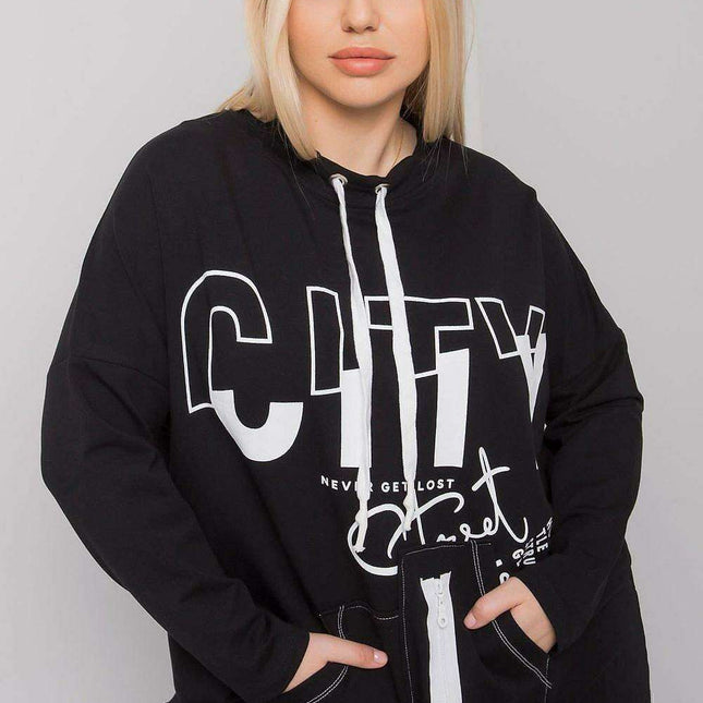 Ecru Plus Size Relaxed Fit Sweatshirt with Convenient Pockets