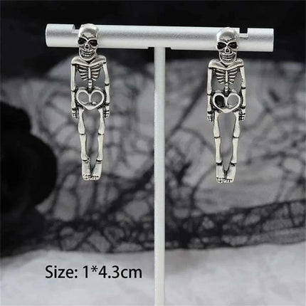 Eerie Elegance Skull Dangle Earrings - Ideal Gothic Accessory for Halloween and All-Year Wear - Très Elite
