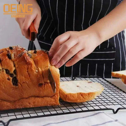 Efficient Wooden Bread Knife Trio - Slice with Ease and Precision - Très Elite