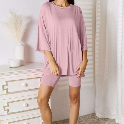 Effortless Elegance: Trendy Rayon Top and Shorts Combination for Ultimate Comfort - Très Elite