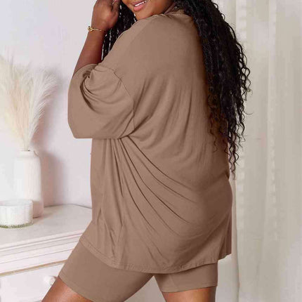 Effortless Elegance: Trendy Rayon Top and Shorts Combination for Ultimate Comfort - Très Elite