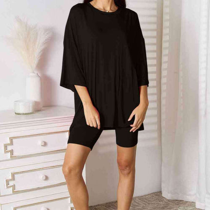 Effortless Elegance: Trendy Rayon Top and Shorts Combination for Ultimate Comfort - Très Elite
