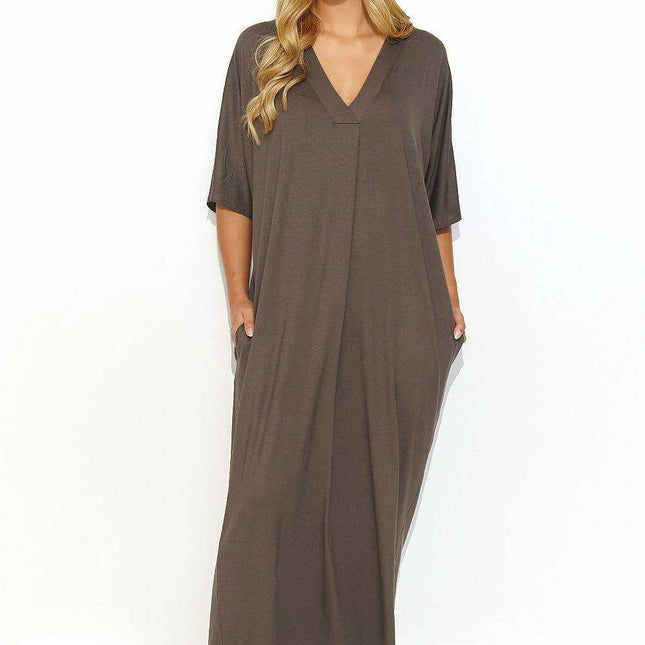 Effortlessly Chic V-Neck Knit Maxi Dress for Summer Elegance