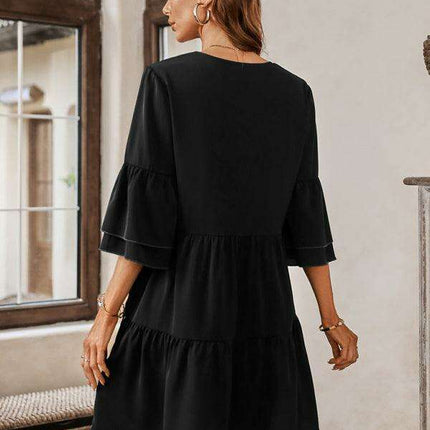 Effortlessly Elegant V-Neck Loose-Fit Dress for Every Occasion - Très Elite