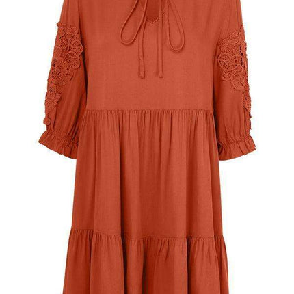 Effortlessly Elegant Viscose Dress with Unique Waist Detail - Casual Chic - Très Elite