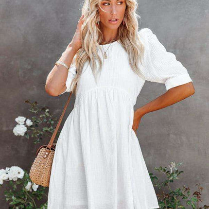 Effortlessly Elegant Women's Dress for Spring and Summer in Lightweight Polyester-Cotton Blend