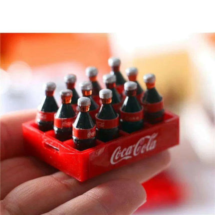 Elegant 1:12 Scale Miniature Drink Serving Trays for Dollhouse Sophistication..