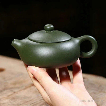 Elegant 190ml Yixing Zisha Teapot - A Handcrafted Masterpiece for Tea Aficionados - Très Elite