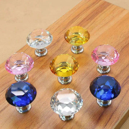 Elegant 30mm Diamond Crystal Glass Cabinet and Drawer Knobs for a Glamorous Touch - Très Elite