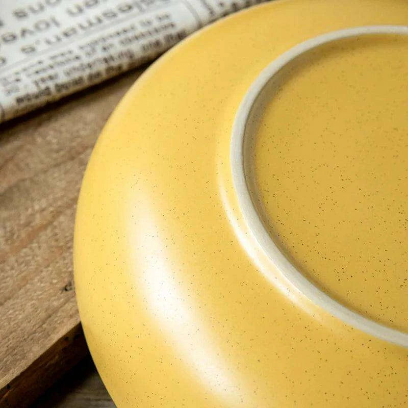 Elegant 8-Inch Porcelain Dinner Plate for Gourmet Steak, Soup, and Salad - Dishwasher and Microwave Safe for Upscale Dining - Très Elite