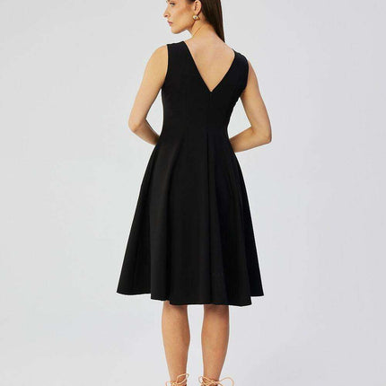 Elegant A-Line Sleeveless Day Dress with Polish Flair - Très Elite