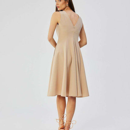 Elegant A-Line Sleeveless Day Dress with Polish Flair - Très Elite