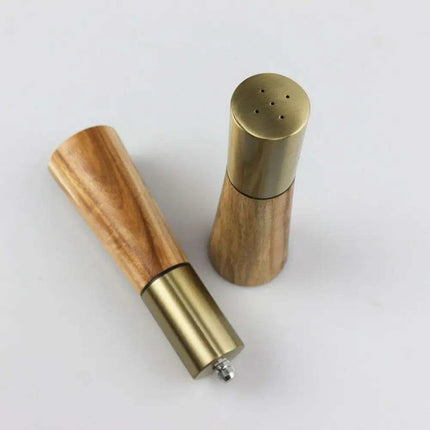 Elegant Acacia Wood and Stainless Steel Spice Grinder Duo - Tailored Grinding for Culinary Excellence - Très Elite