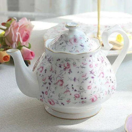Elegant Afternoon Tea Collection: Opulent Bone China Cups with Stylish Ceramic Plates - Très Elite