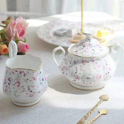 Elegant Afternoon Tea Collection: Opulent Bone China Cups with Stylish Ceramic Plates - Très Elite