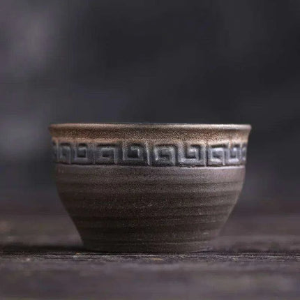 Elegant Artisan Japanese Stoneware Tea Bowl – Enhance Your Tea Experience with Timeless Craftsmanship - Très Elite