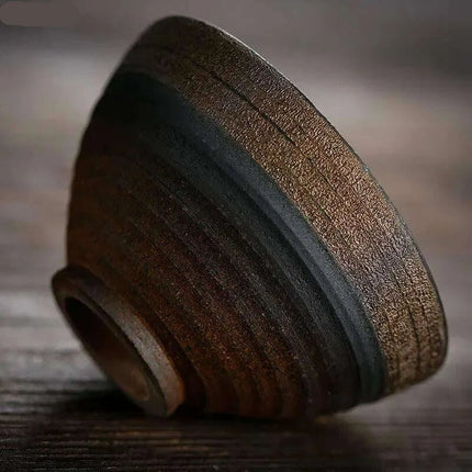 Elegant Artisan Japanese Stoneware Tea Bowl – Enhance Your Tea Experience with Timeless Craftsmanship - Très Elite