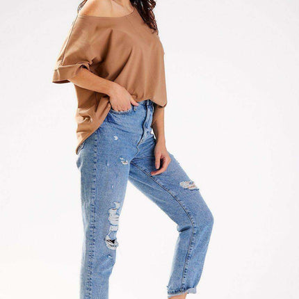 Elegant Asymmetric Boatneck T-Shirt for Fashion-Forward Styling - Très Elite