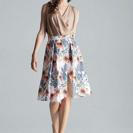 Elegant Asymmetrical Pleated Midi Skirt with Convenient Side Zipper - Très Elite
