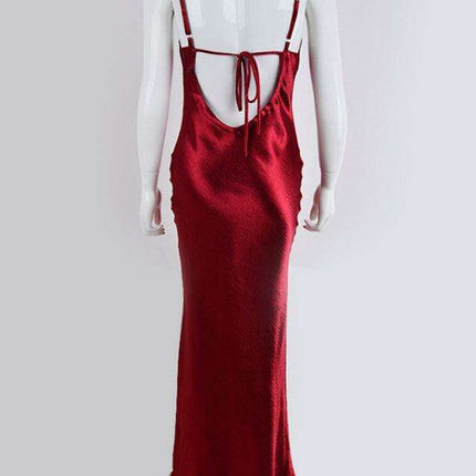 Elegant Backless Gown with Swing Neck - A Classic Solid Statement - Très Elite
