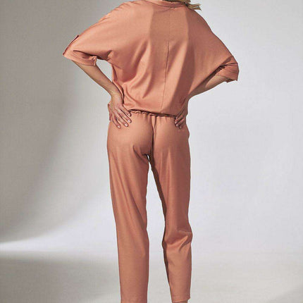 Elegant Beige Tapered Trousers with Stitched Edges and Elastic Waistband - Très Elite
