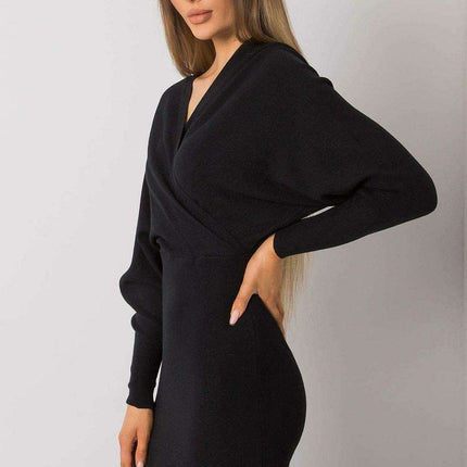 Elegant Black Knit Dress for Women - Très Elite