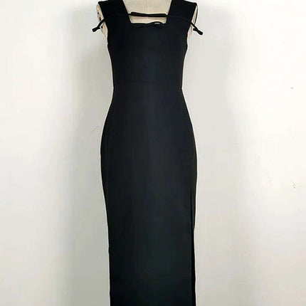 Elegant Black Sleeveless Evening Dress with Bow Detail and High Slit - Très Elite