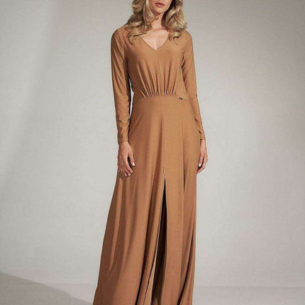Elegant Black V-Neck Flared Dress with Stylish Slit - Très Elite