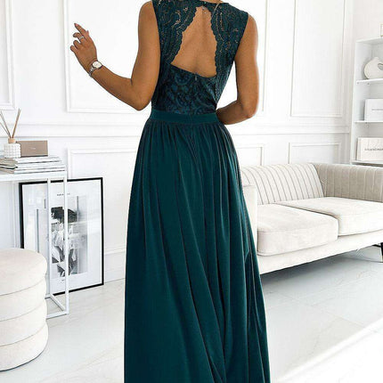 Elegant Blue Lace Gown for Special Occasions - Très Elite