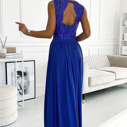 Elegant Blue Lace Gown for Special Occasions - Très Elite