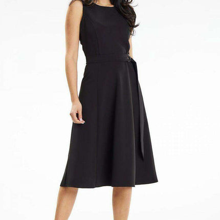 Elegant Boat Neck Midi Dress with Belt - Ideal for Any Occasion - Très Elite