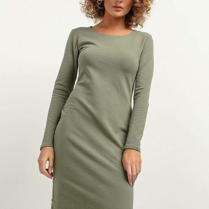 Elegant Boat Neck Midi Dress with Refined Hem Accents