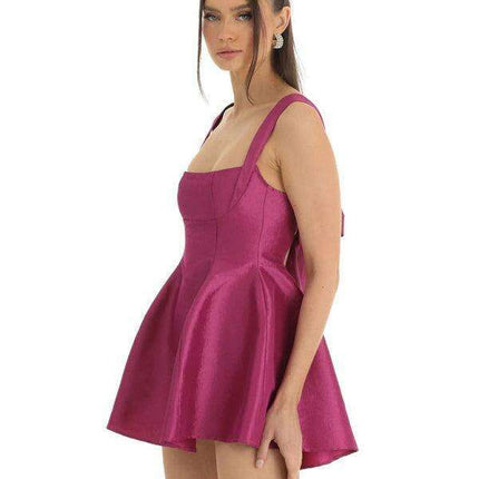 Elegant Bow-Detail Square Neck Swing Dress - Flattering and Versatile Fashion Piece - Très Elite