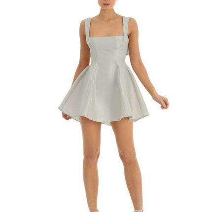 Elegant Bow-Detail Square Neck Swing Dress - Flattering and Versatile Fashion Piece - Très Elite