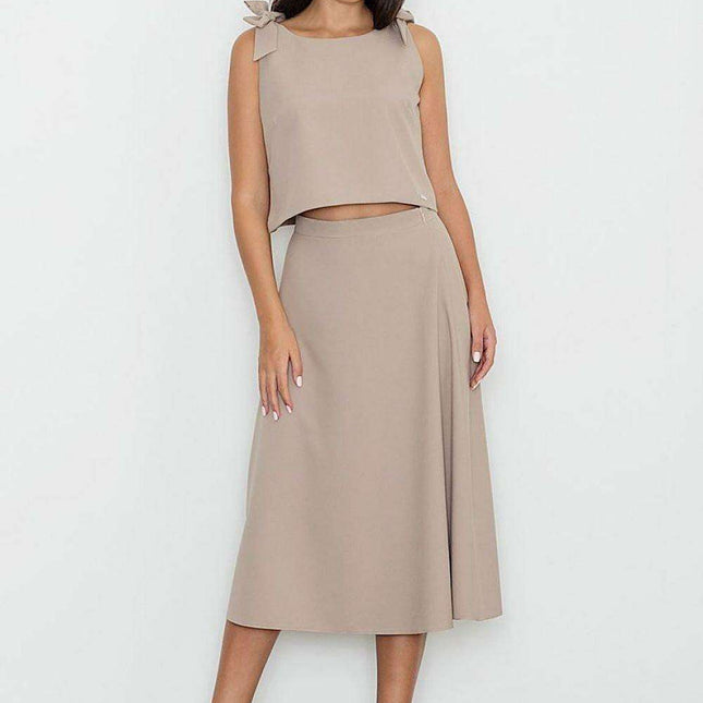 Elegant Bow-Embellished Skirt Ensemble in Figl Design