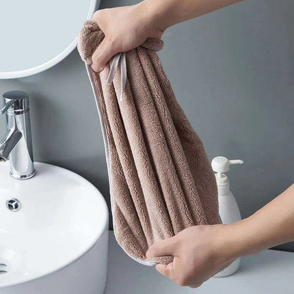 Elegant Bowknot Coral Velvet Hand Towels - Chic and Functional Home Essentials - Très Elite