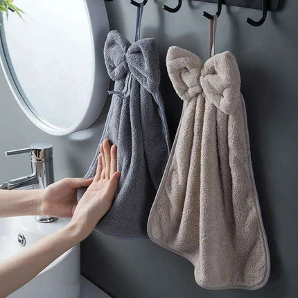 Elegant Bowknot Coral Velvet Hand Towels - Chic and Functional Home Essentials - Très Elite