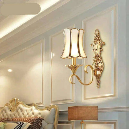 Elegant Brass LED Wall Sconce - Modern Lighting for Home and Hospitality Spaces..