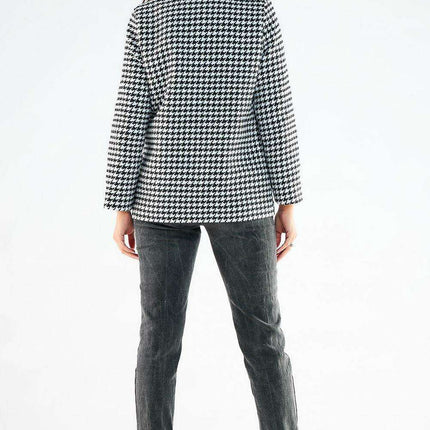 Elegant Buttoned Warmth Jacket - Très Elite
