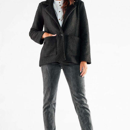 Elegant Buttoned Warmth Jacket - Très Elite