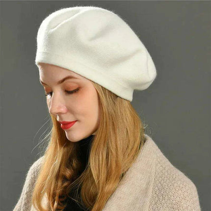 Elegant Cashmere Blend Beret - Trendy Winter Hat for Fashion-Forward Women - Très Elite