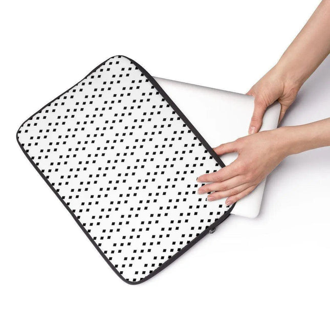Elegant Chic Laptop Sleeves: Stylish Safeguard for Your Device