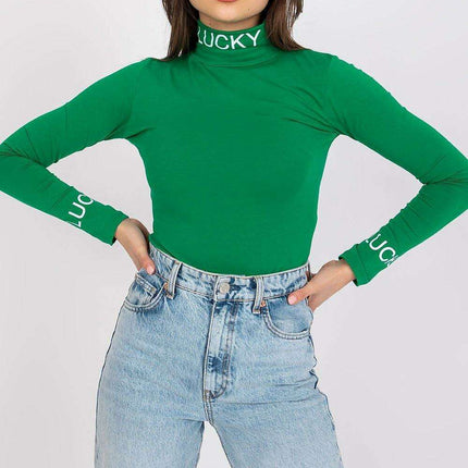Elegant Chic: The Exquisite Moda Blouse - Très Elite