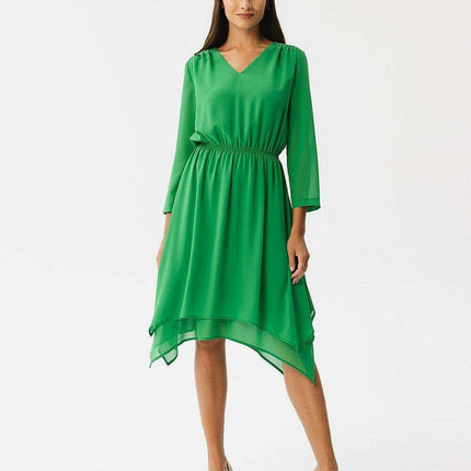 Elegant Chiffon Dress with Asymmetrical Hem and Stylish Sleeves - Très Elite