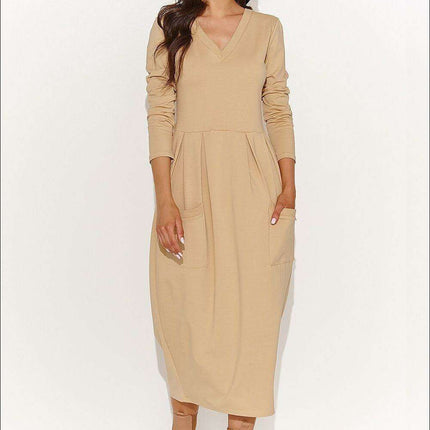 Elegant Comfort Knit Midi Dress: A Perfect Blend of Style and Ease