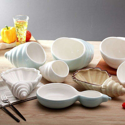 Elegant Conch-Inspired Ceramic Dinner Plate for Stylish Dining - Très Elite