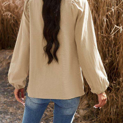 Elegant Cotton V-neck Blouse: A Fusion of Style and Comfort - Très Elite