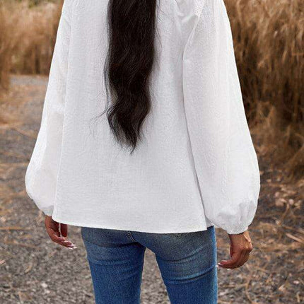 Elegant Cotton V-neck Blouse: A Fusion of Style and Comfort - Très Elite