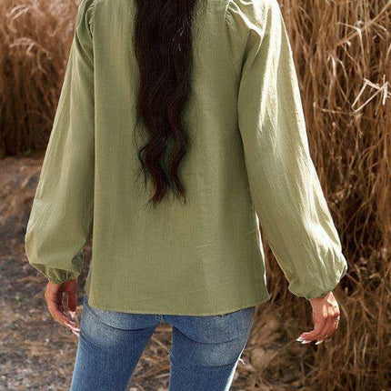 Elegant Cotton V-neck Blouse: A Fusion of Style and Comfort - Très Elite