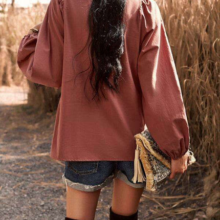 Elegant Cotton V-neck Blouse: A Fusion of Style and Comfort - Très Elite